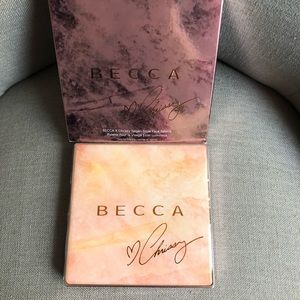 Becca X Chrissy Teigen Glow Face Palette